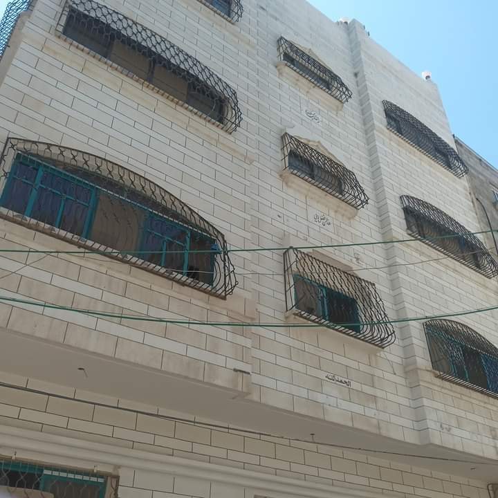 عمارة 4 طوابق وروف تشطيب سوبر لوكس