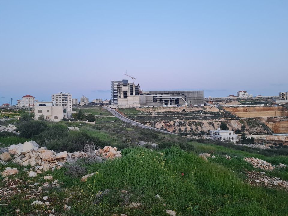 قطعة أرض للبيع قرب تاج مول