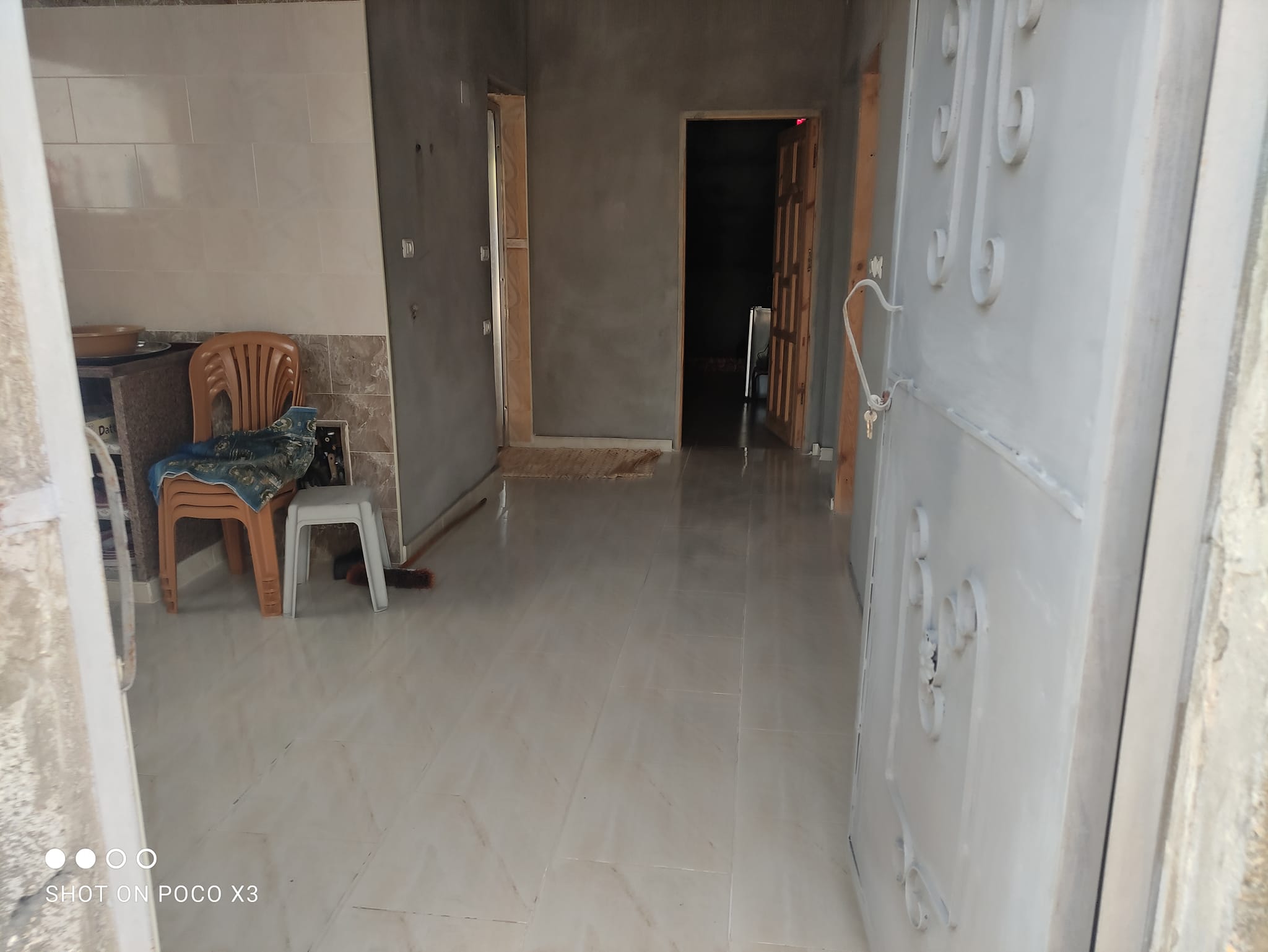 منزل للبيع قريبة من مدرسة المواصي