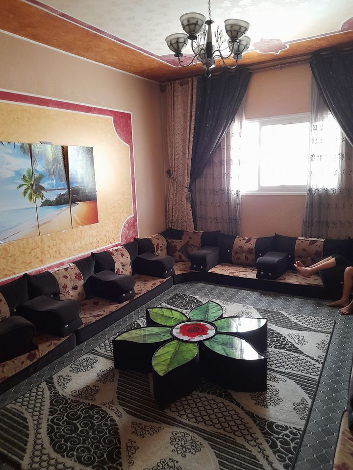 منزل للبيع مطل على منتزه