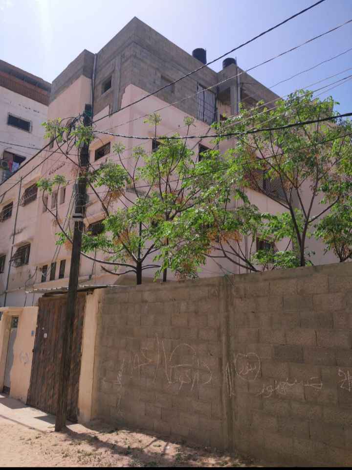 منزل للبيع جوار مسجد أبو بكر الصديق