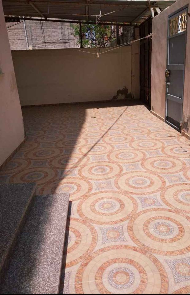 منزل للبيع جوار مسجد أبو بكر الصديق