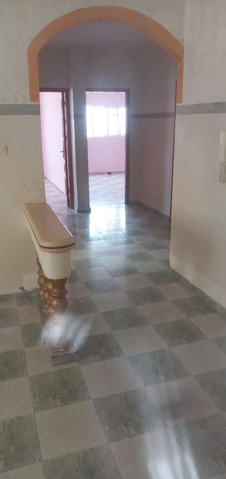 شقة كبيرة  للإيجار