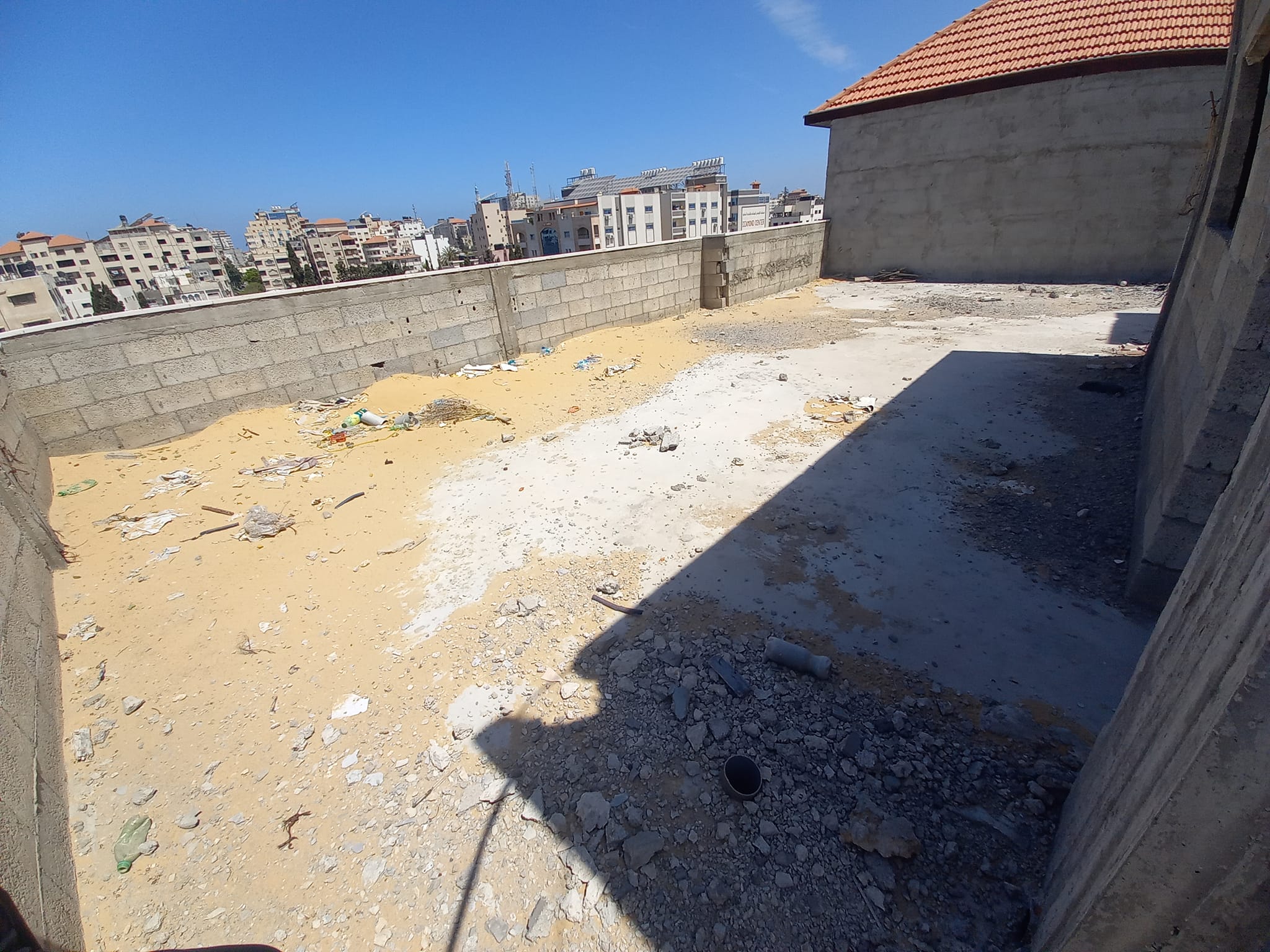 روف عظم للبيع بمكان راقي ومميز
