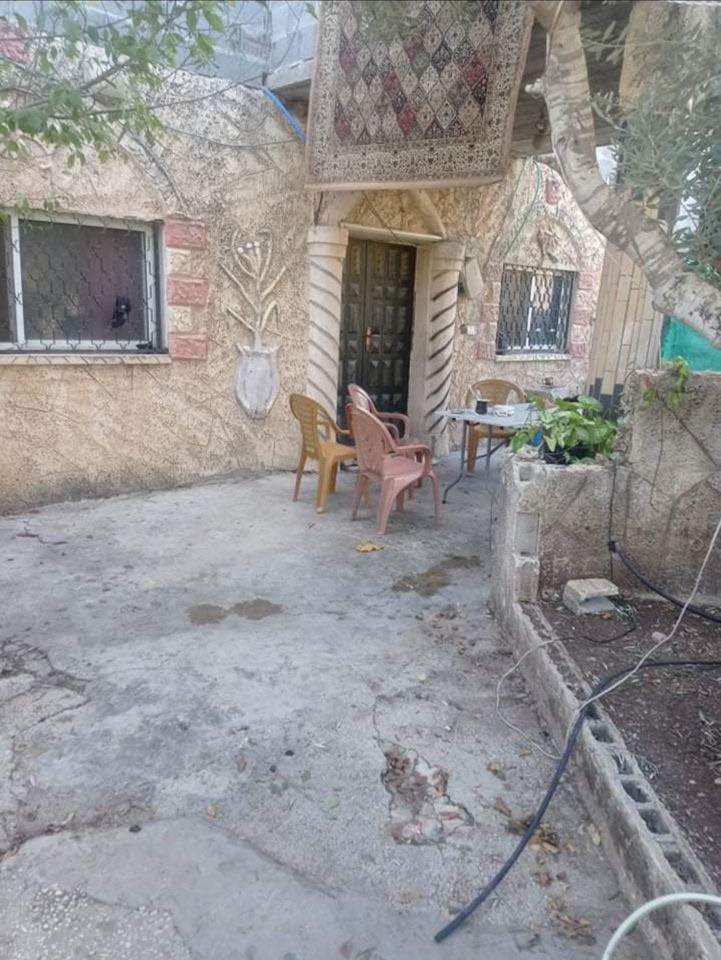 بيت مستقل للبيع