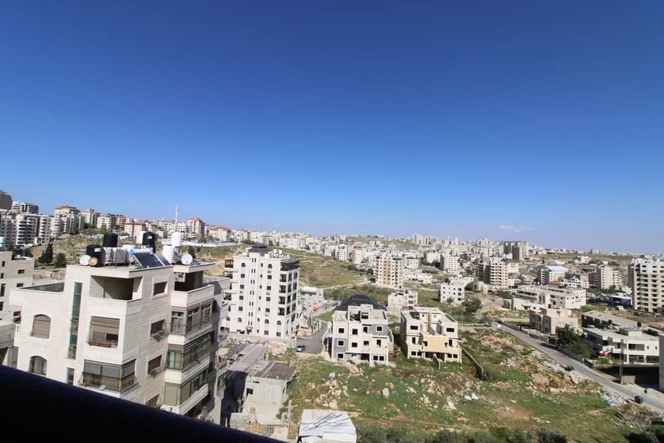  شقة جديدة للبيع 