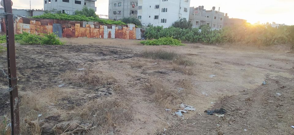 قطعة أرض للبيع بالقرب من الكلية الجامعية