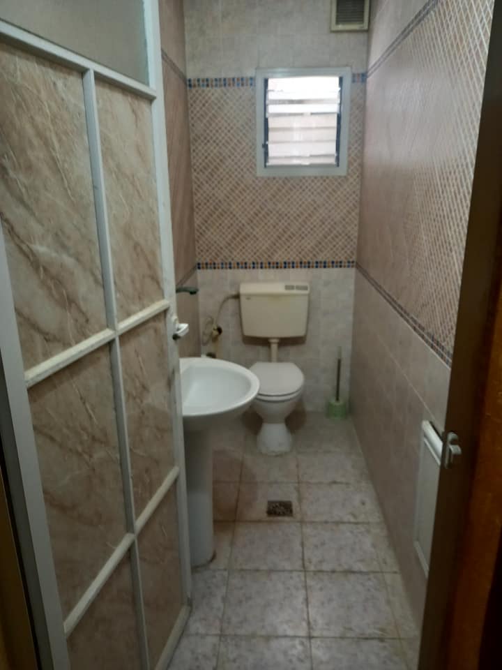  شقة سكنية للبيع مقابل صالة الشروق