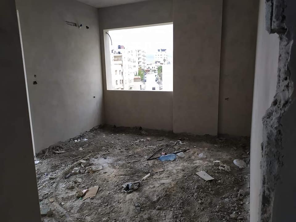 شقة سكنية مشطبة تشطيب جزئي للبيع
