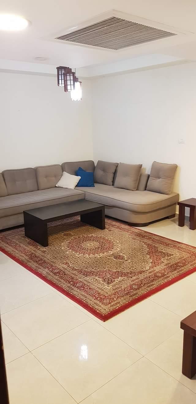 شقة مفروشة للإيجار قرب مطعم الساحل