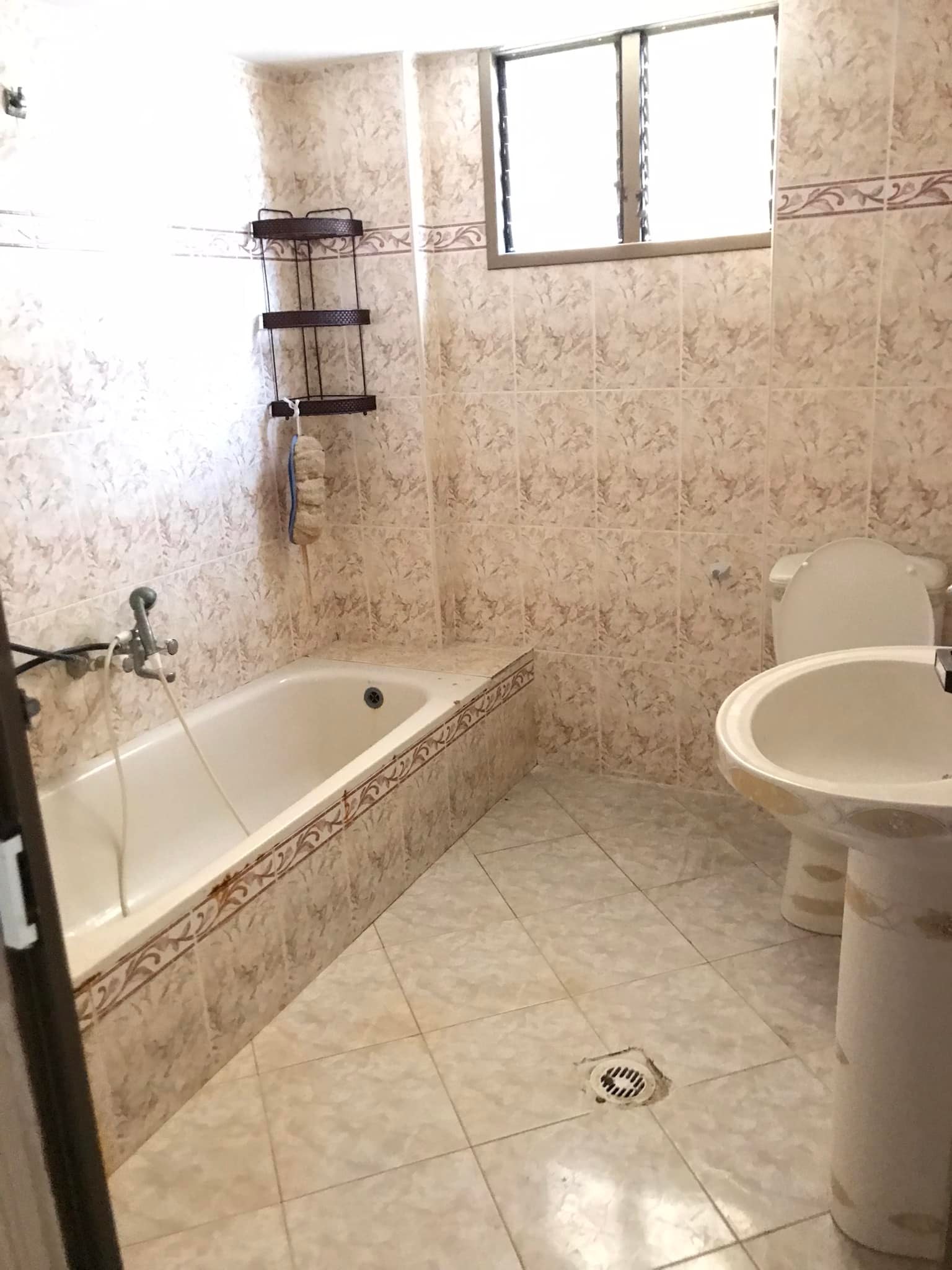 شقة للإيجار - منطقة فلسطين