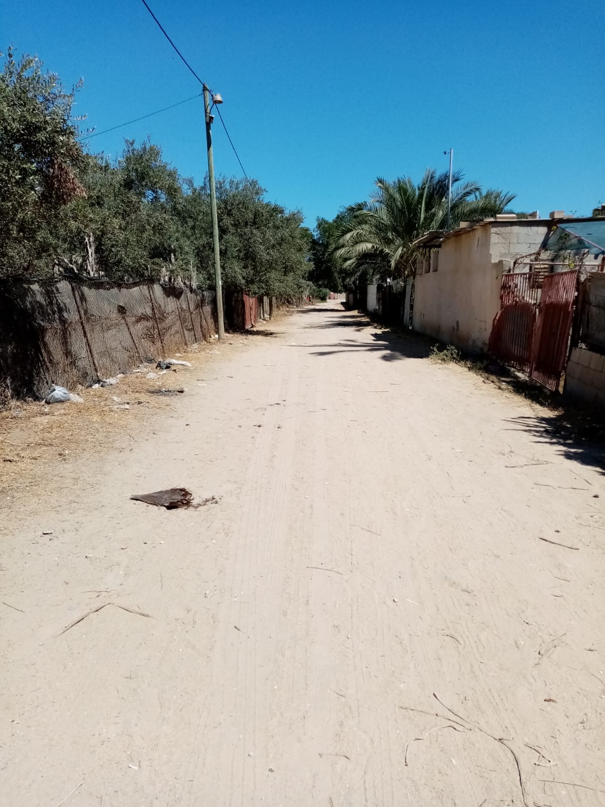 قطعة أرض قريبه من البحر