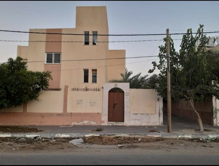 عمارة للبيع في الحي الياباني