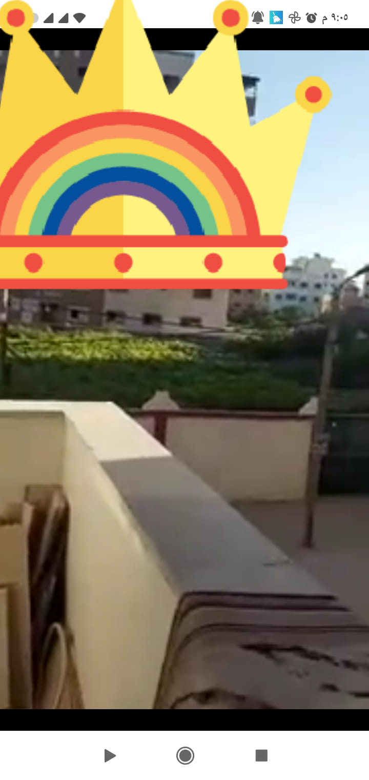 شقة للبيع بعمارة سكنية حديثة البناء 