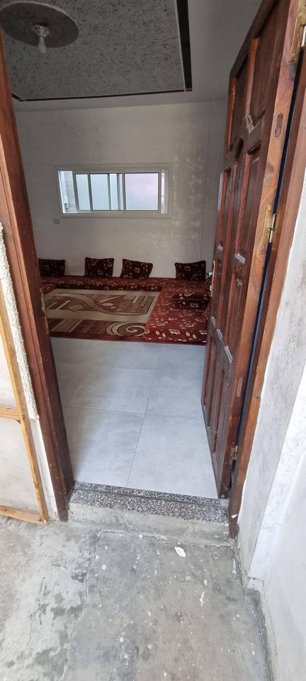 شقة للبيع بقرب السوق