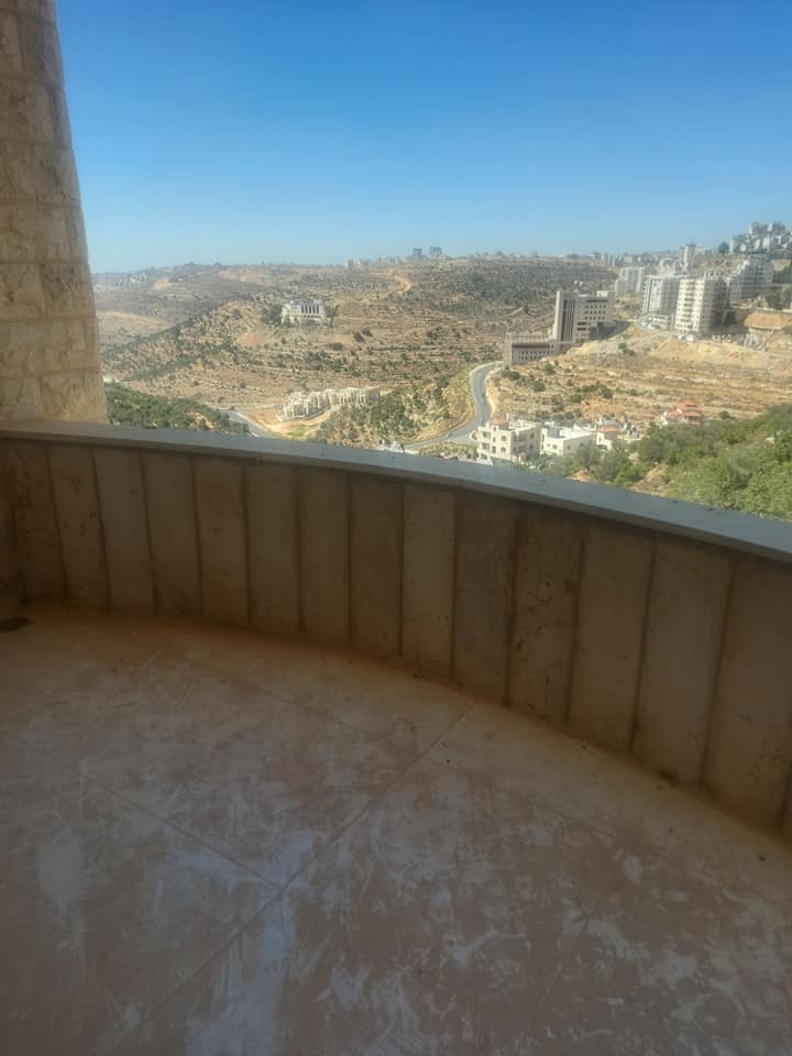  شقة حلوة ومميزة وسعر حلو 