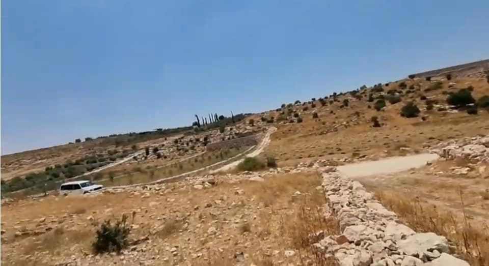 أرض للبيع  تصلح لعدة مشاريع