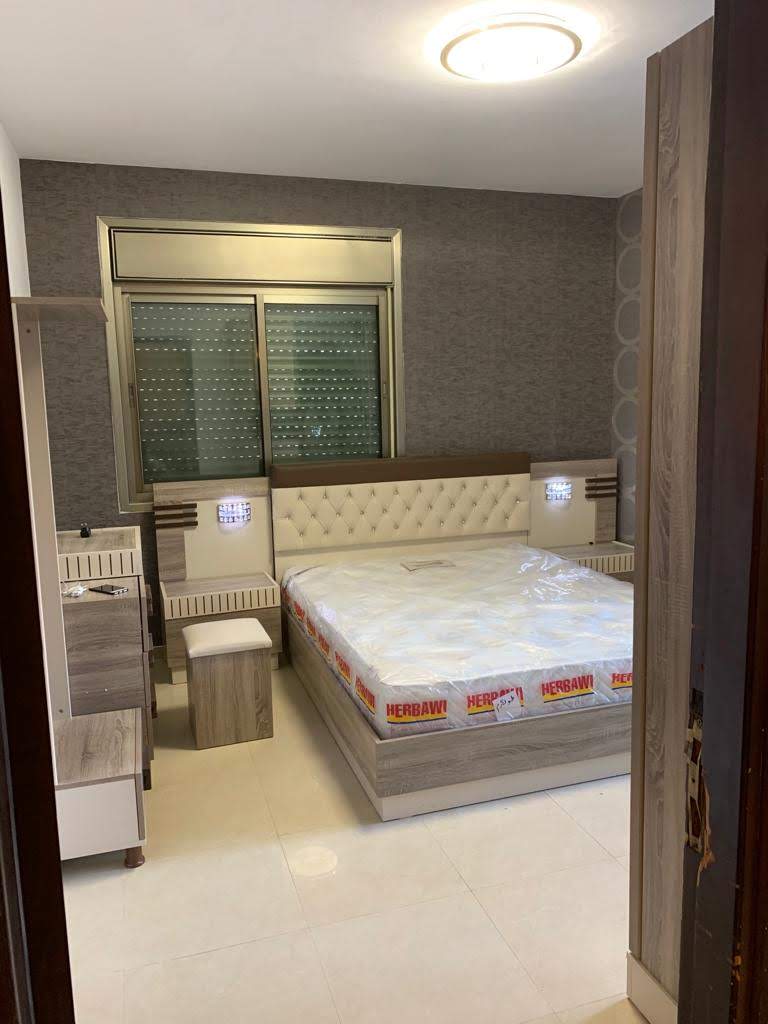 روف ممتاز غير مفروش للبيع قرب دوار نبيل عمرو