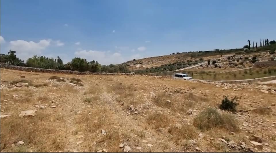 أرض للبيع  تصلح لعدة مشاريع