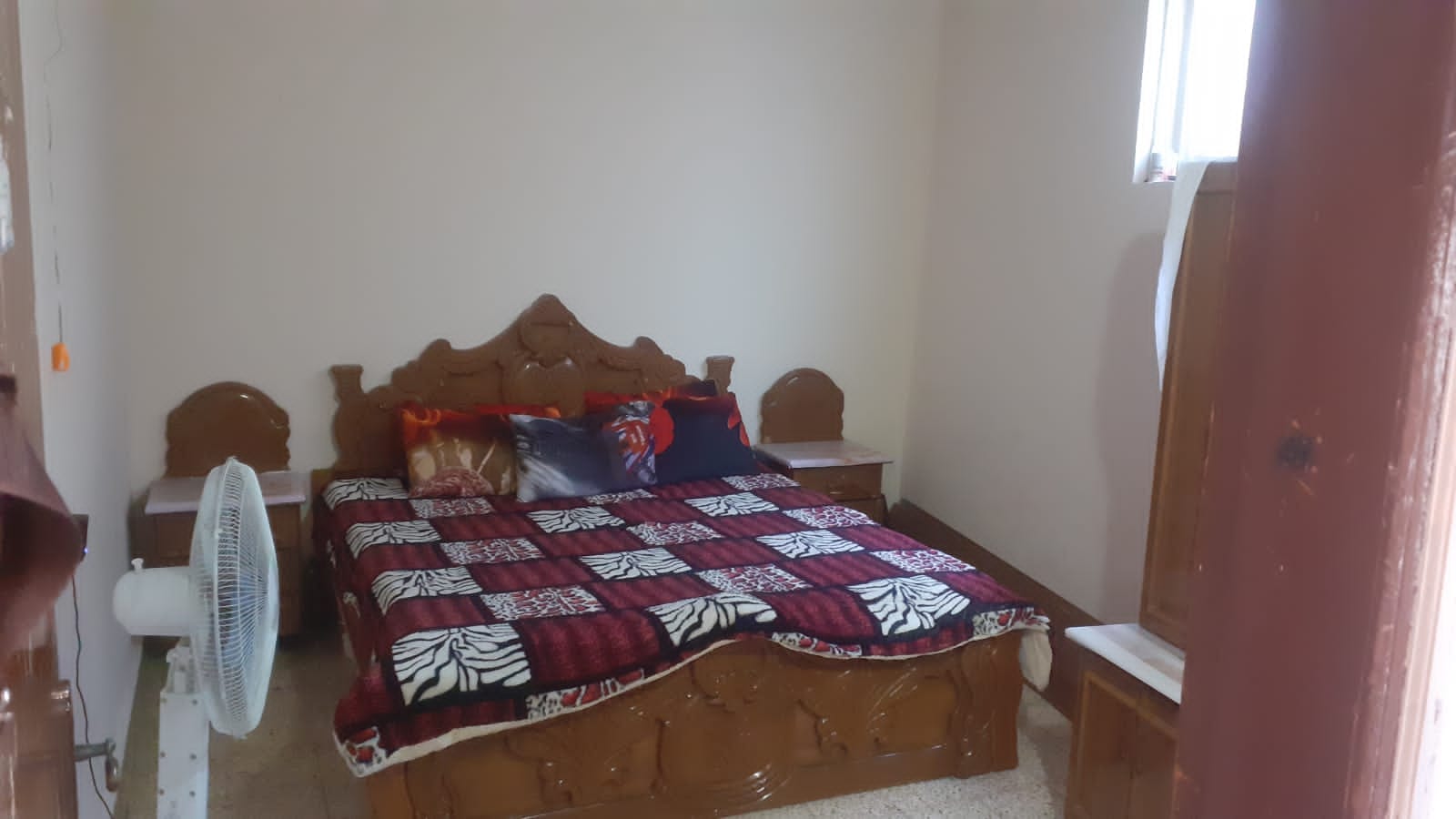  بيت للبيع غرب مسجد الفرقان 