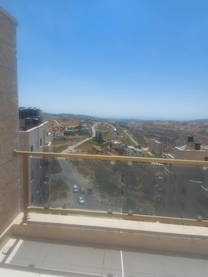 شقة مميزة في عمارة جديدة