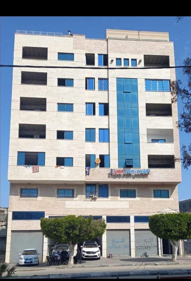 شقتان للبيع بجوار فندق الأمل سابقا