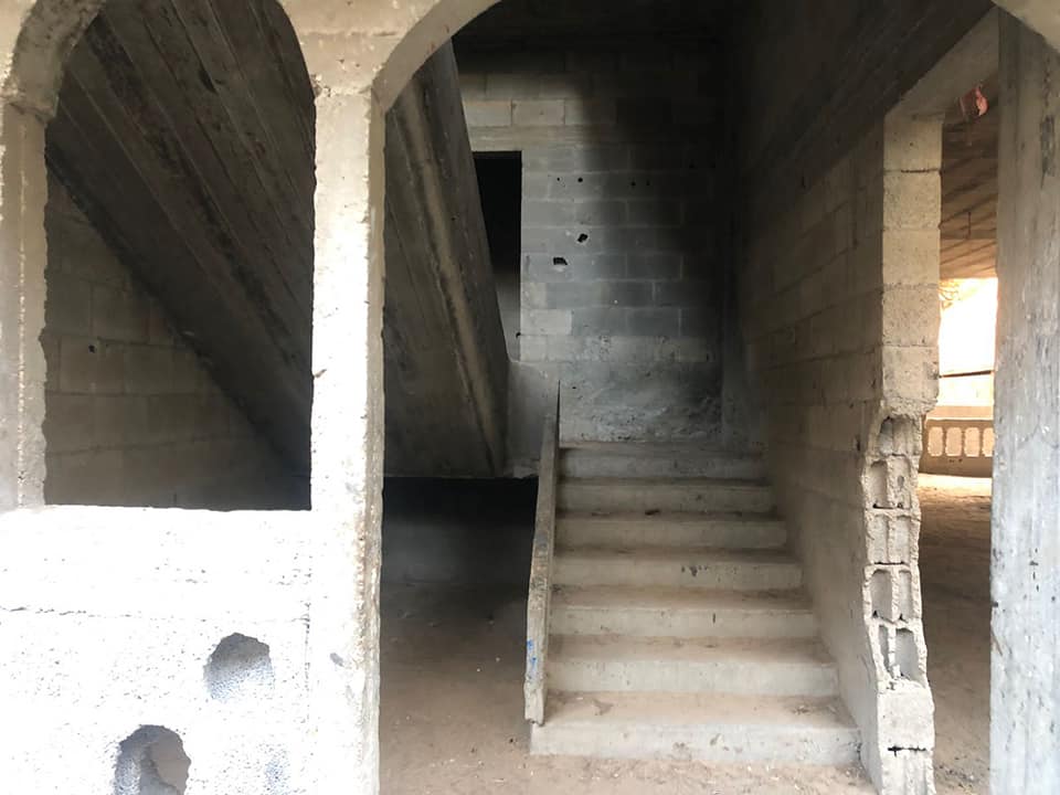 بناية للبيع خلف صالة مزايا