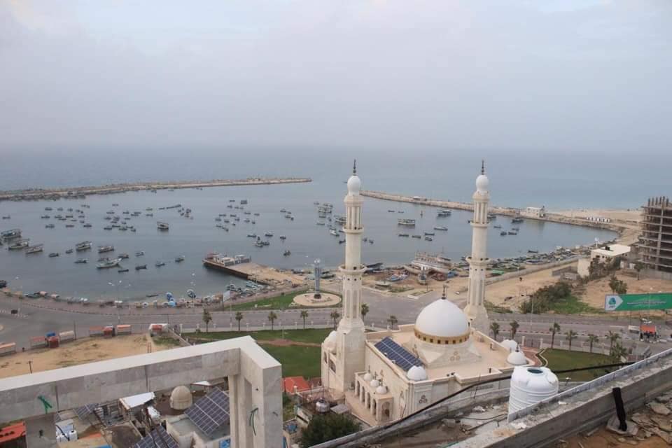 شقة للبيع كاش أو تقسيط مقابل مسجد الحساينة