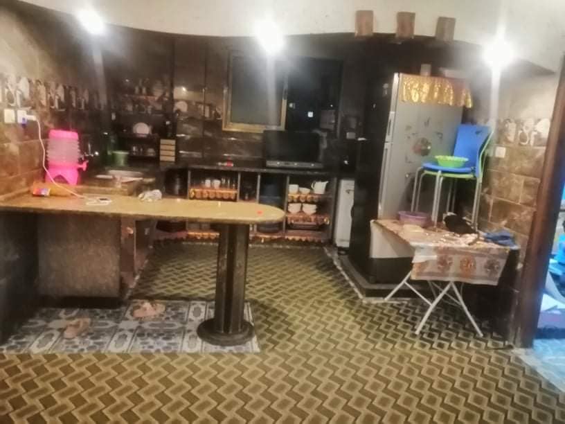 عمارة للبيع عند تاكسيات ايلول