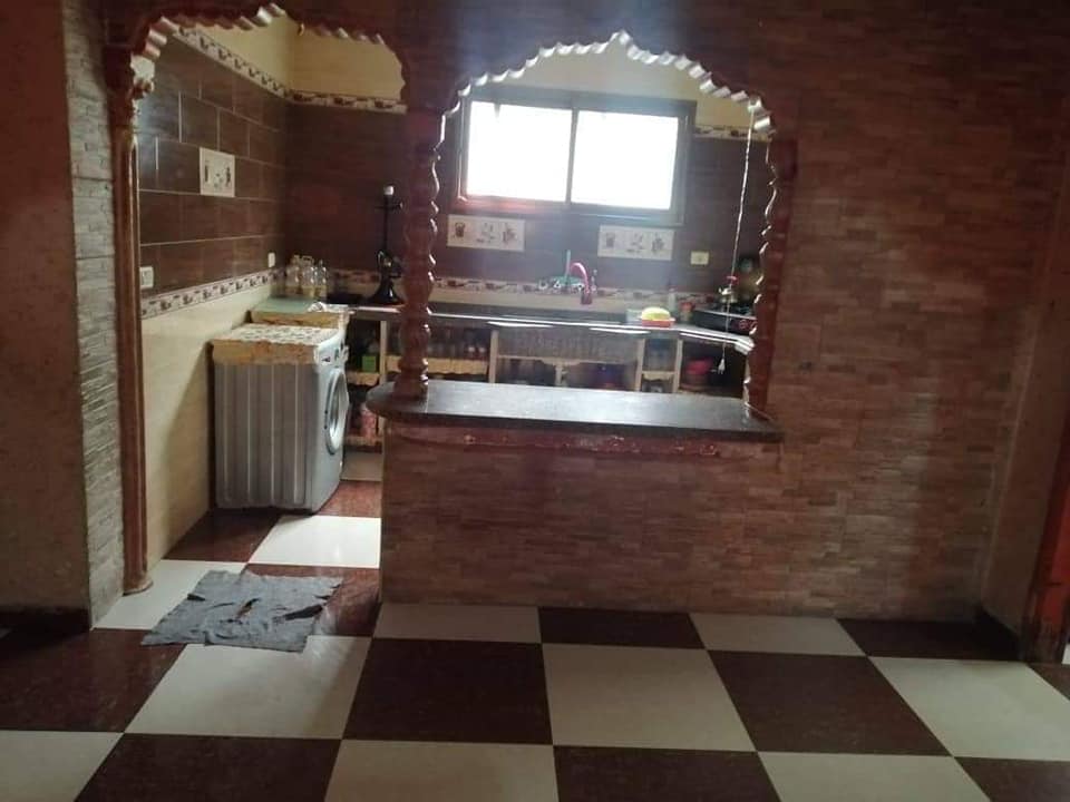 عمارة للبيع عند تاكسيات ايلول