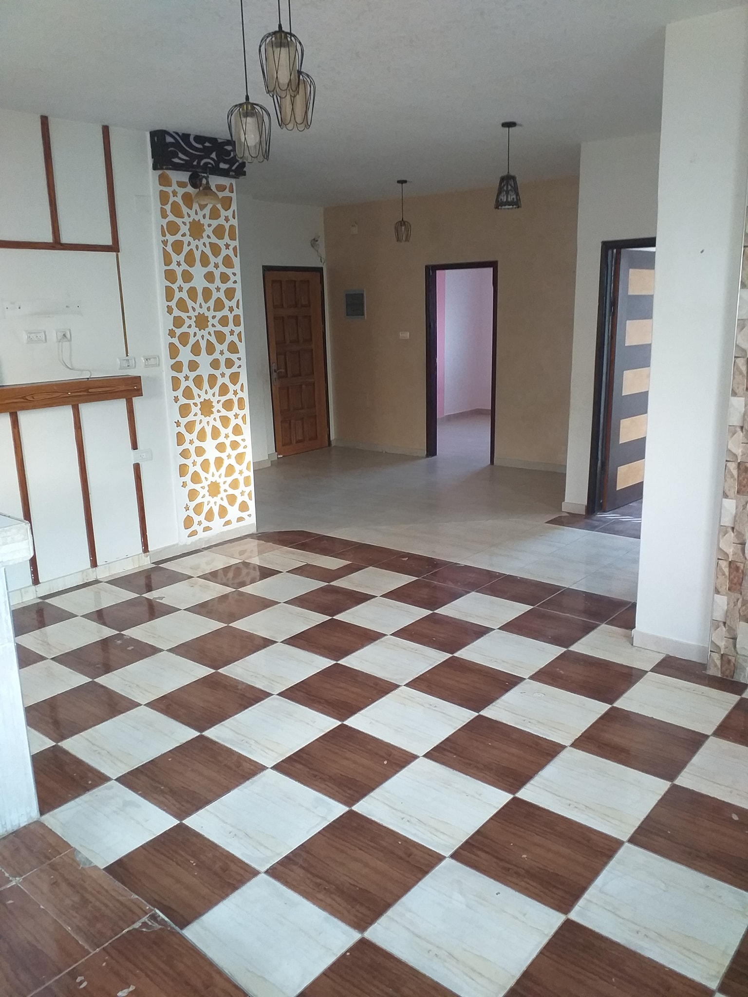  شقة للإيجار في عمارة سكنية بالقرب من جامع التقوى