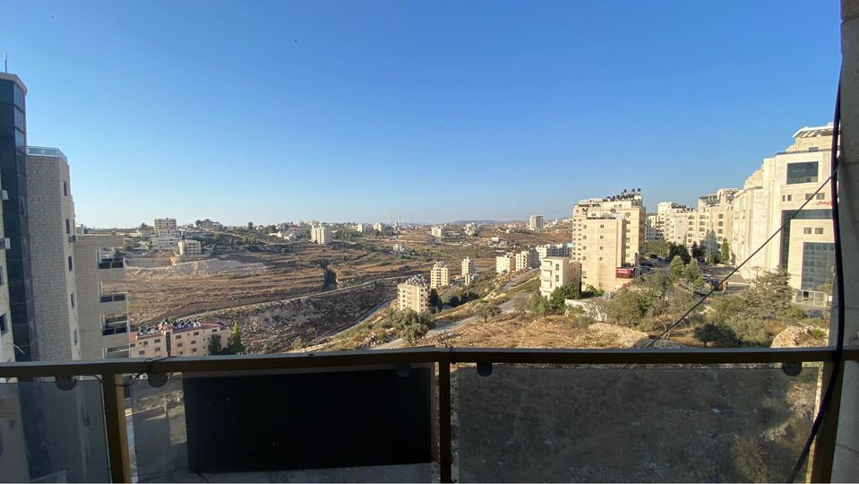 شقة للبيع بالقرب من دوار البيست ايسترن باطلاله مميزه وجميله