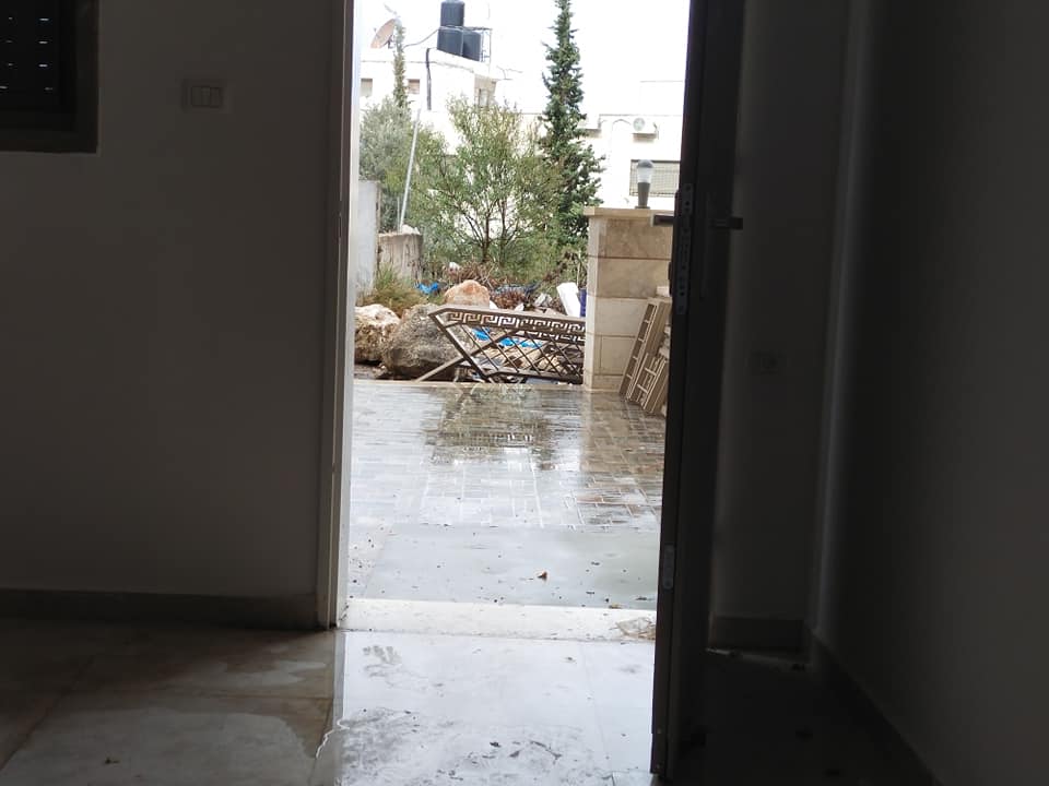 شقة جديدة أرضية للبيع