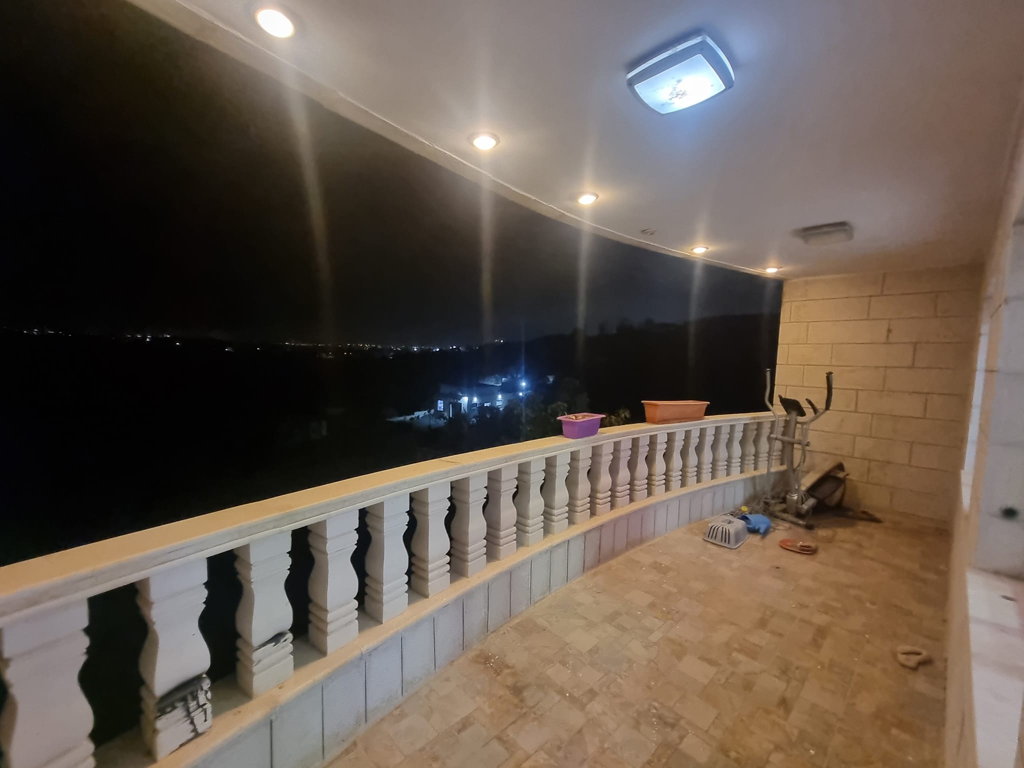 بيت مستقل للإيجار قرب البلدية 
