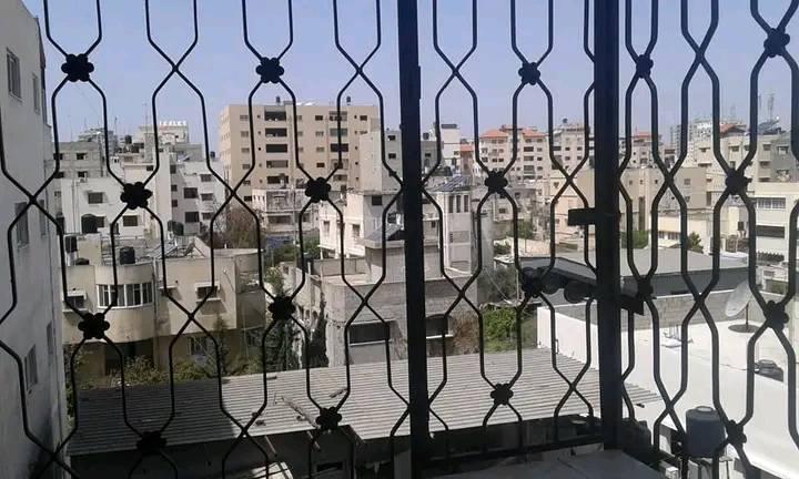 شقه للإيجار بجوار دار الحكمه 