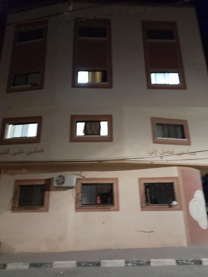 بيت كامل للبيع عند دوار الشرفا