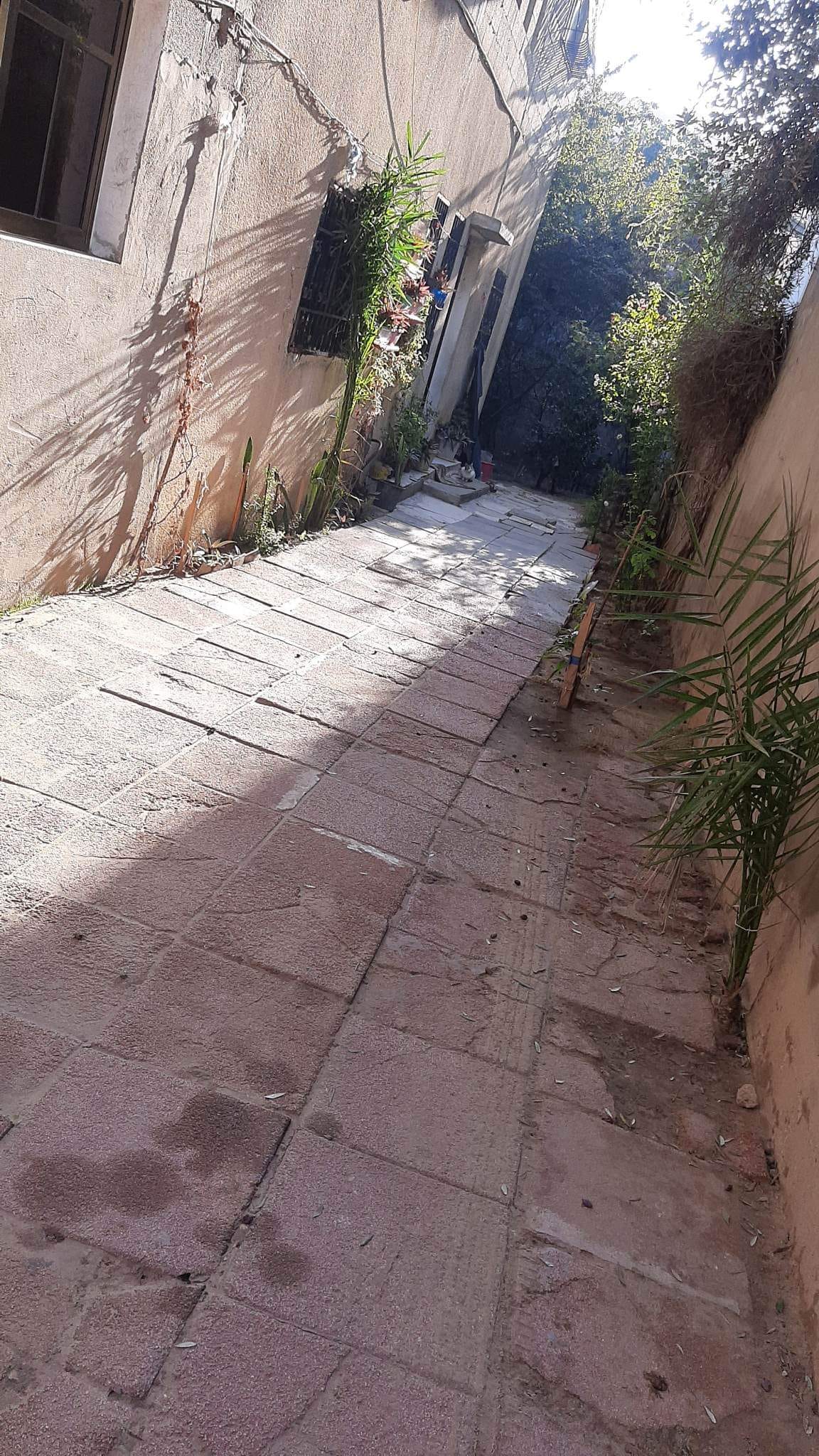 بيت للبيع بالقرب من شركة الكهربا القديمة