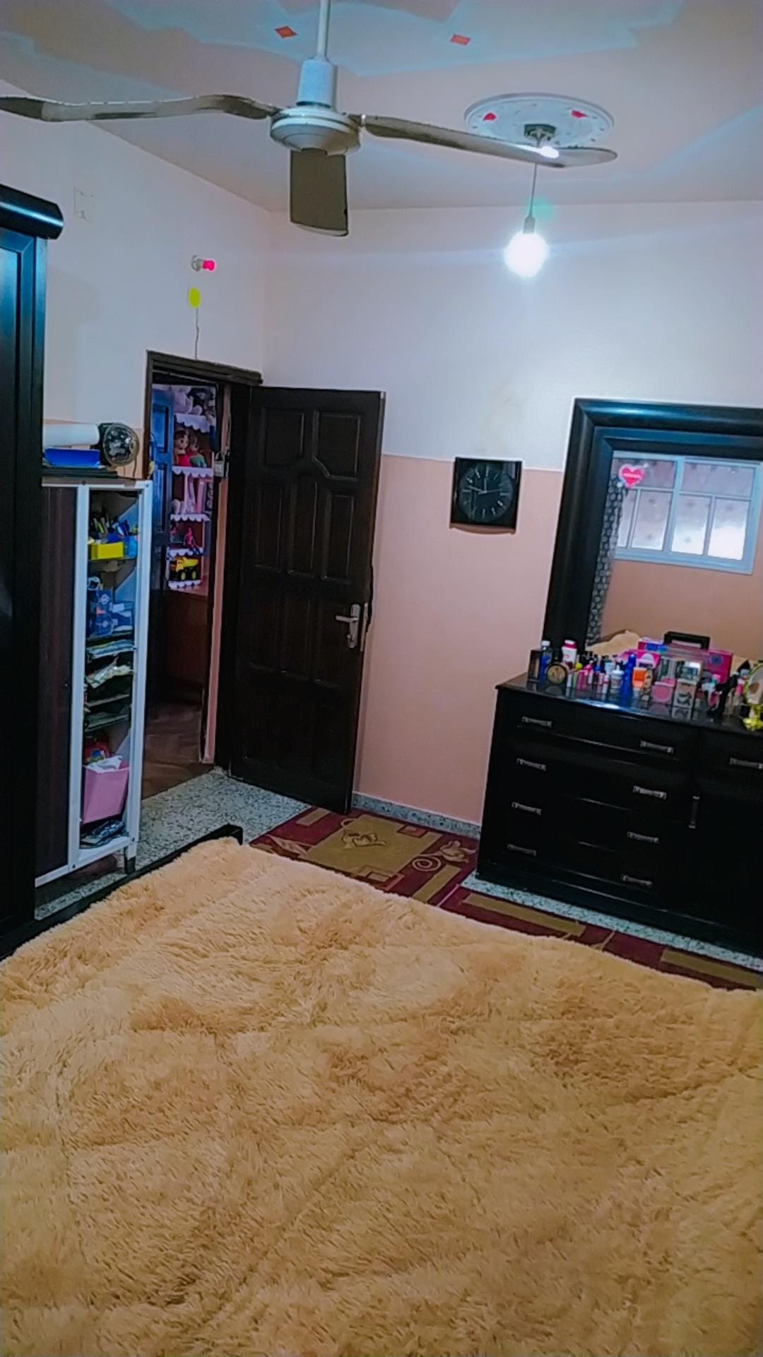  شقة سكنية للبيع مقابل مدرسة الموهبين