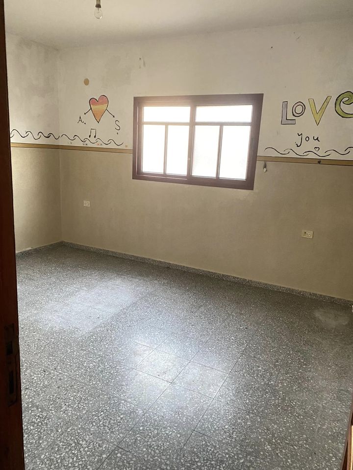 شقة للإيجار بالقرب من مسجد مصعب بن عمير  