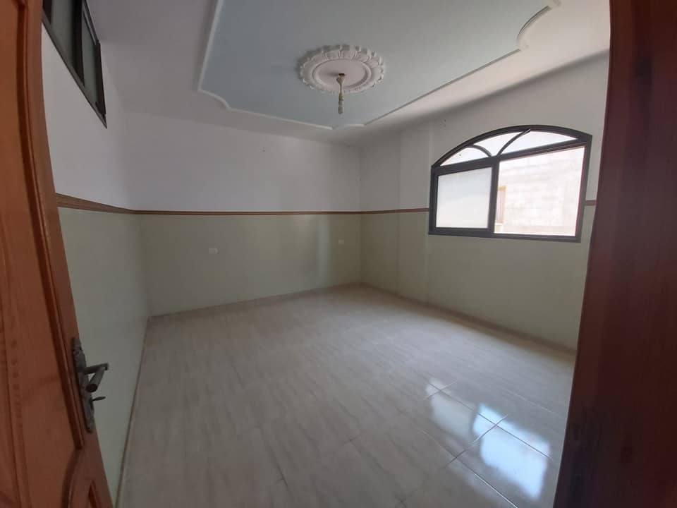عمارة للإيجار قرب برشلونة 