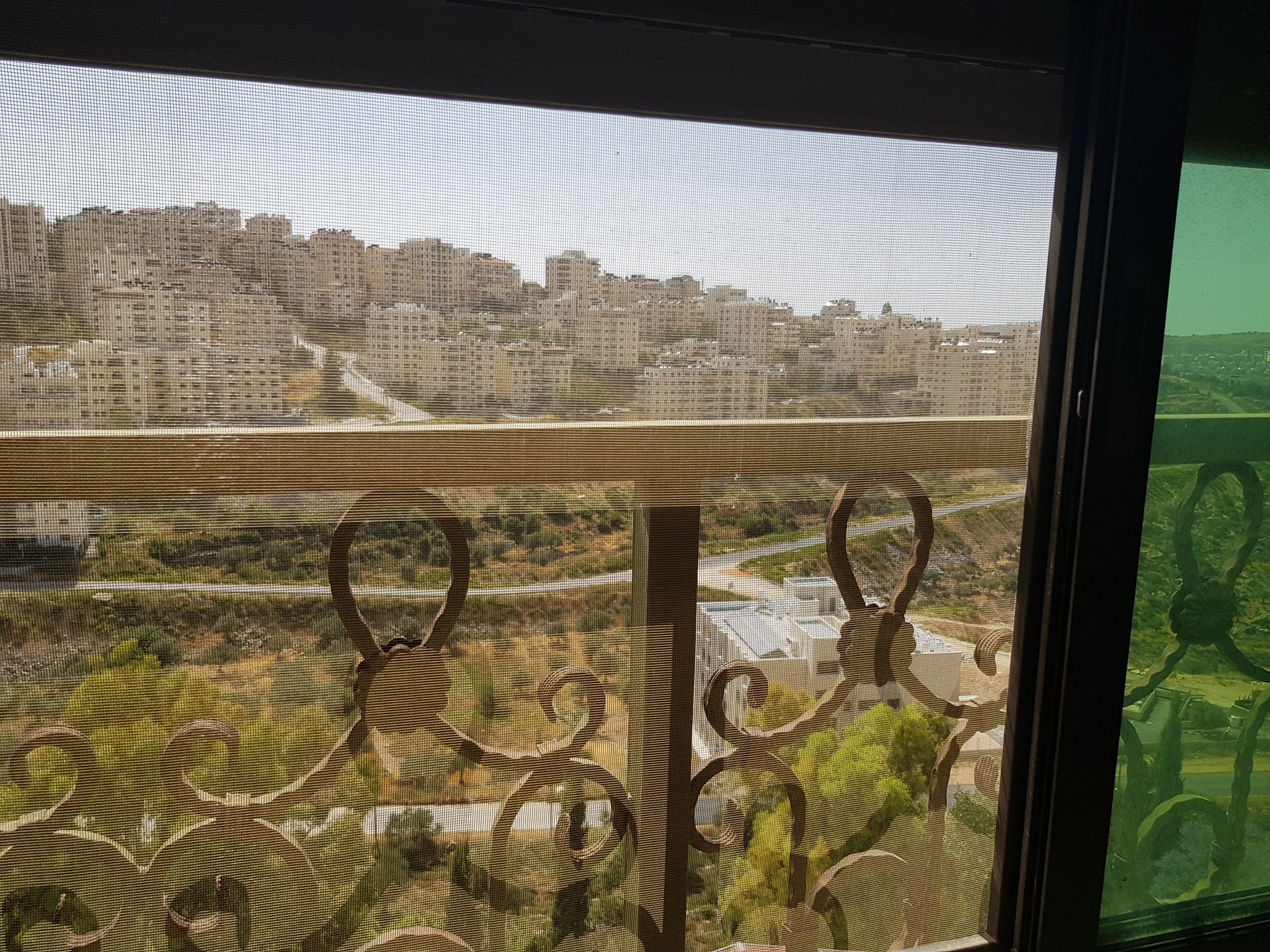 شقة مفروشة للإيجار بالقرب من دوار نبيل عمرو 