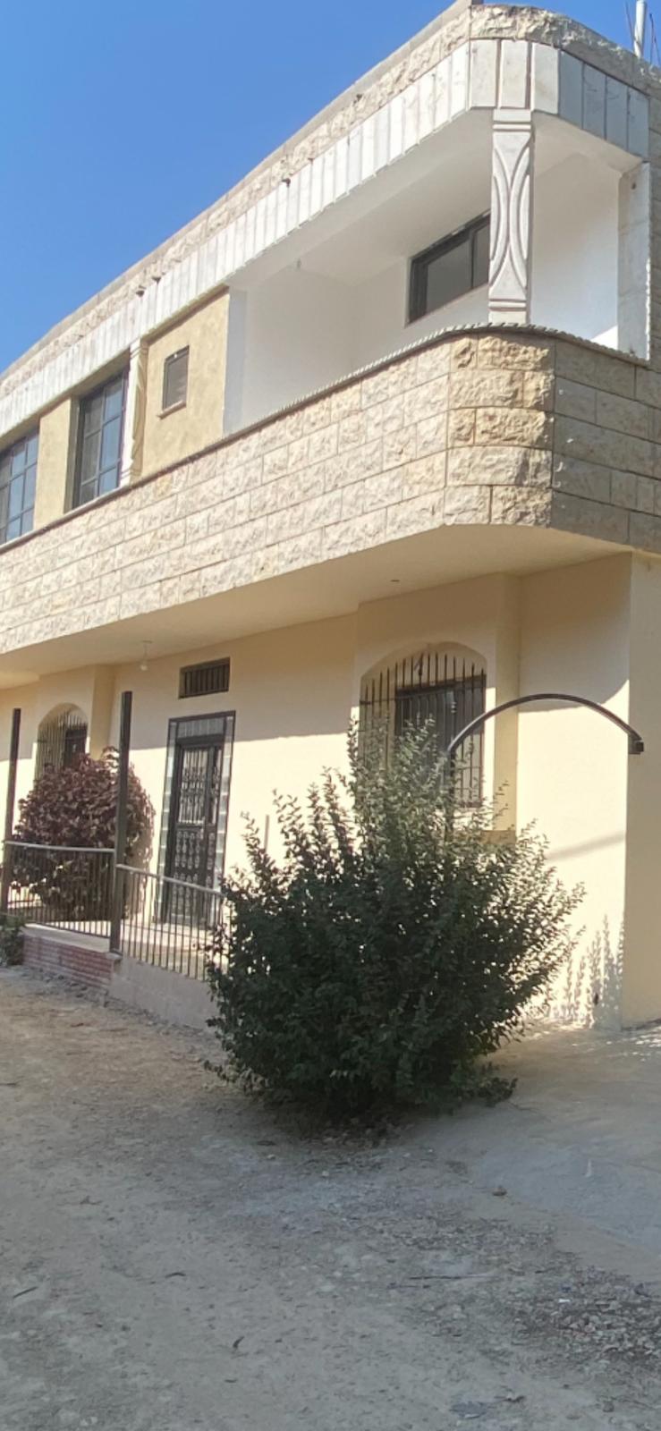 شقة للإيجار مقابل محلات الحرمين
