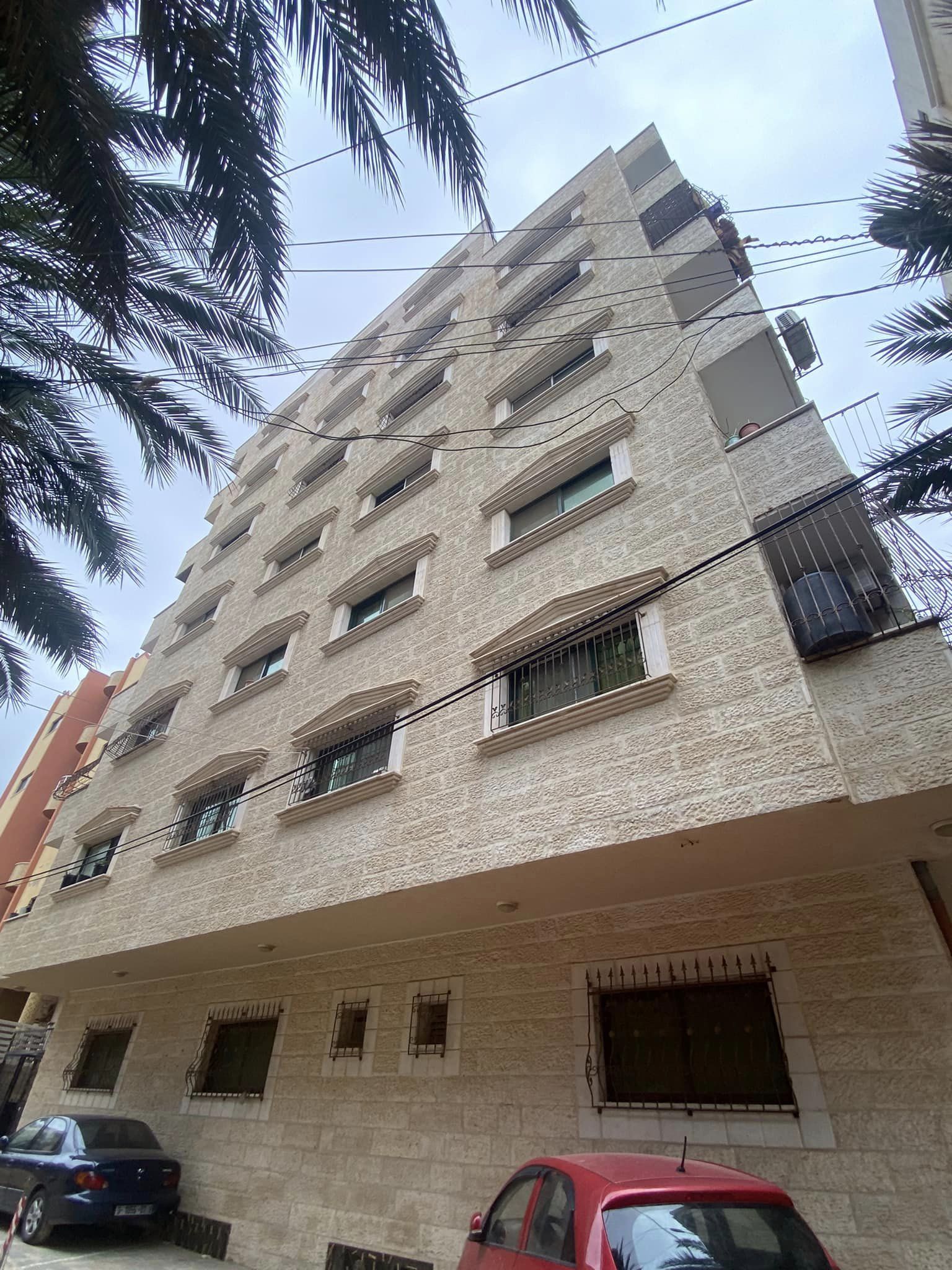 شقة عظم للبيع غرب مجلس الوزراء 