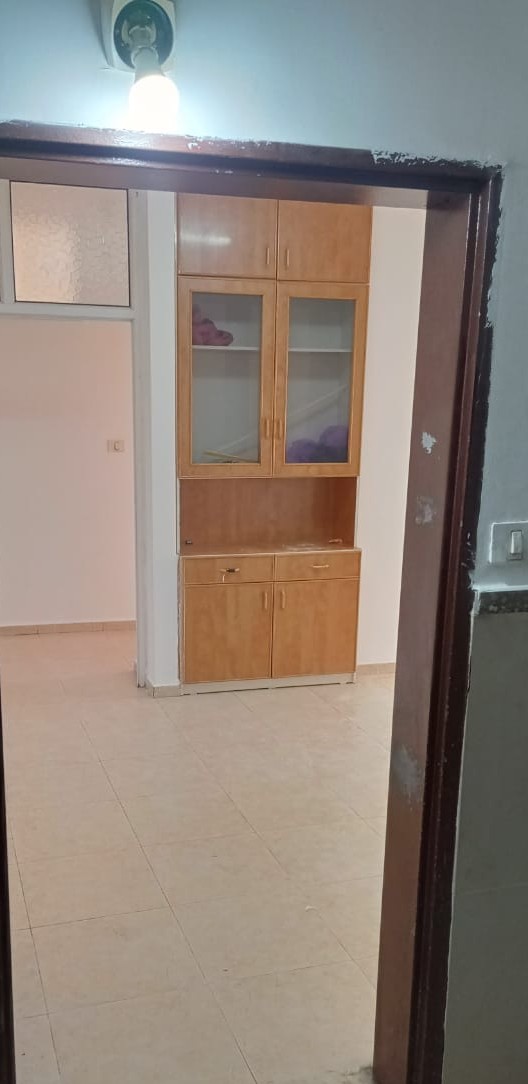 شقة غير مفروشة للإيجار بالقرب من بلازا مول  