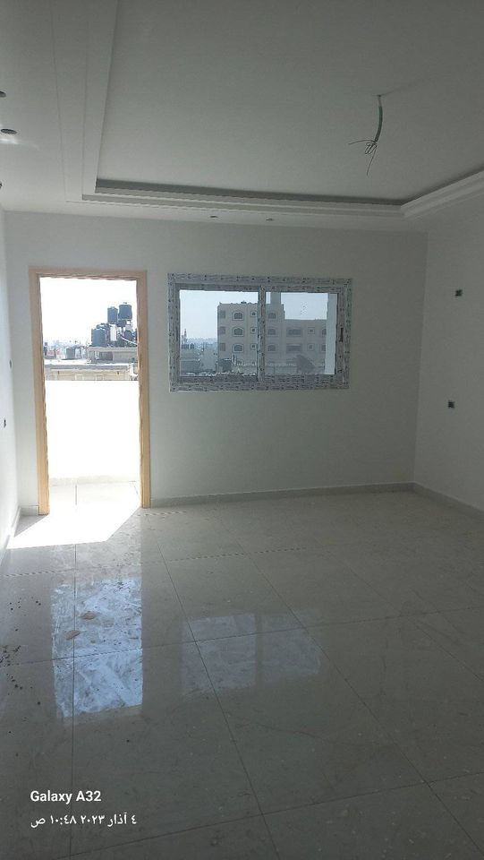 شقة للبيع بعمارة حديثة متكاملة الخدمات