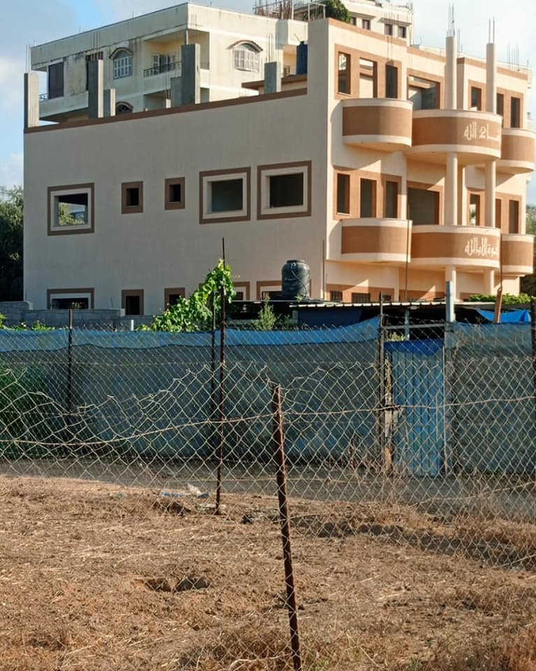 أرض مع عمارة للبيع خلف عمارة النونو
