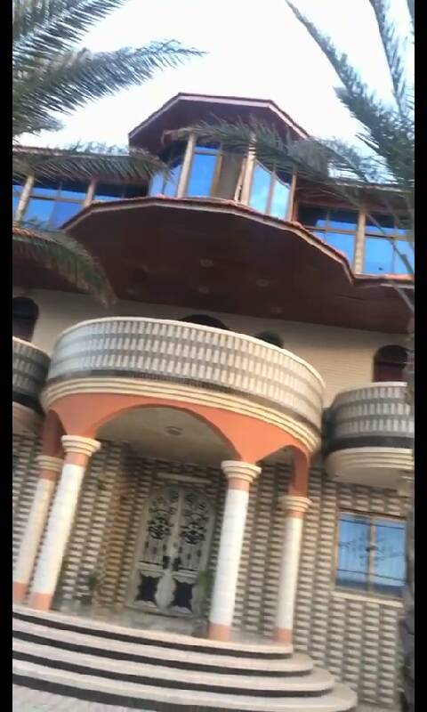 فيلا للبيع بإطلالة رائعة