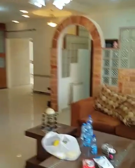 شقة فارغة للإيجار خلف فندق السيزر