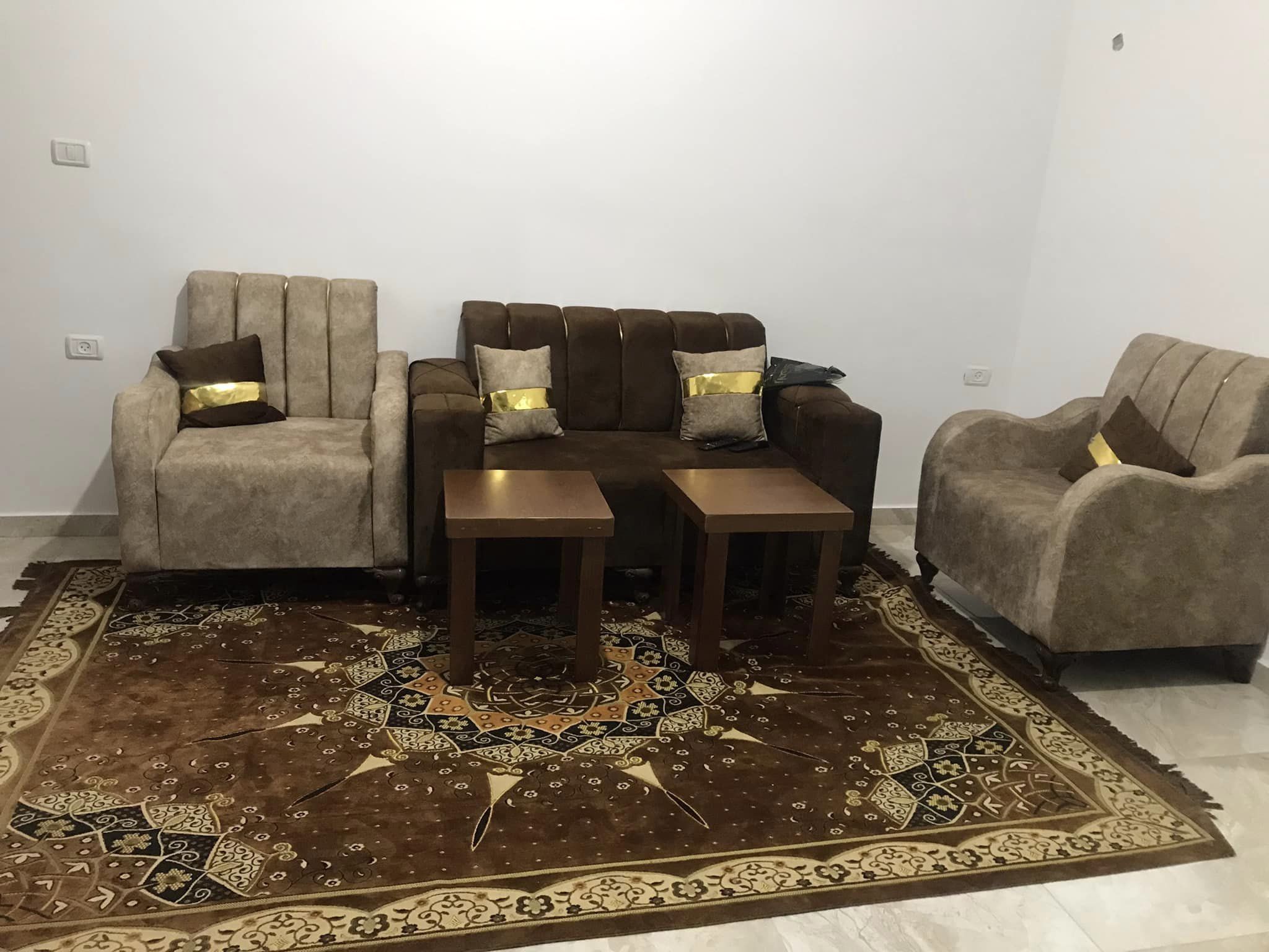 شاغر لبنت في غرفة ماستر مشتركة