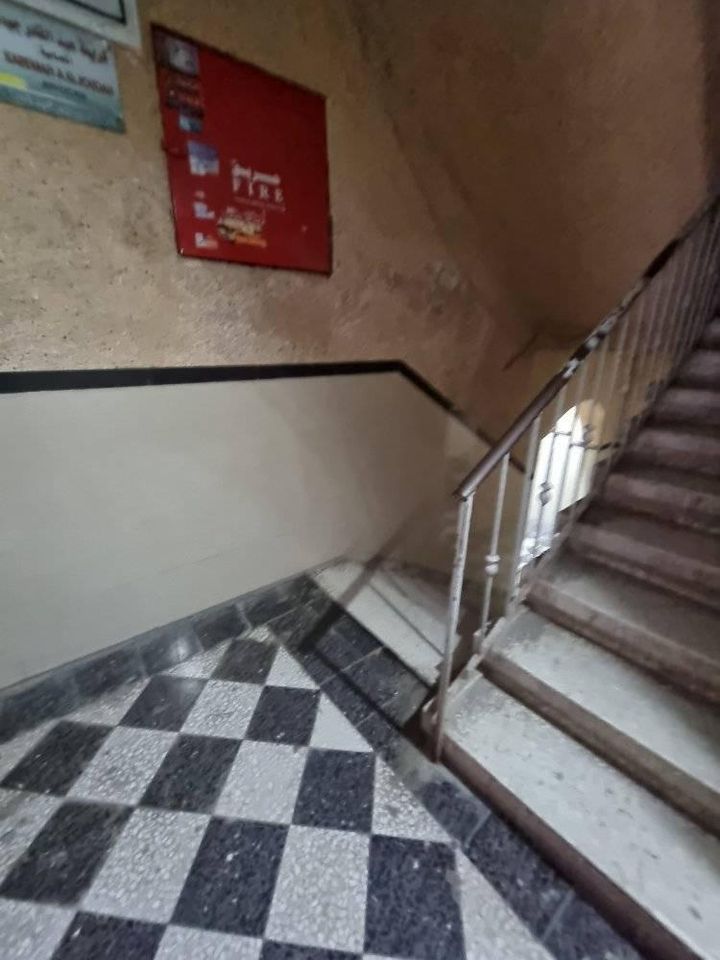 شقة للبيع بالقرب من مسجد السرايا 